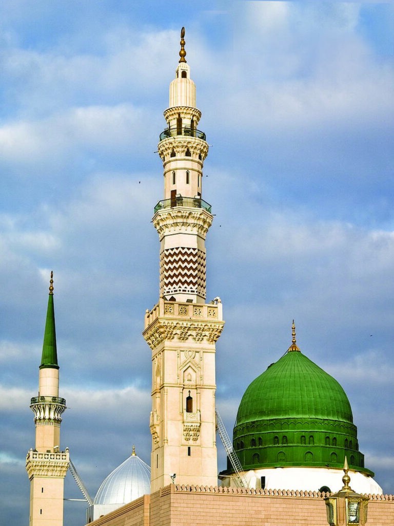 ان کی خوشبو نے مست کردیا ہے